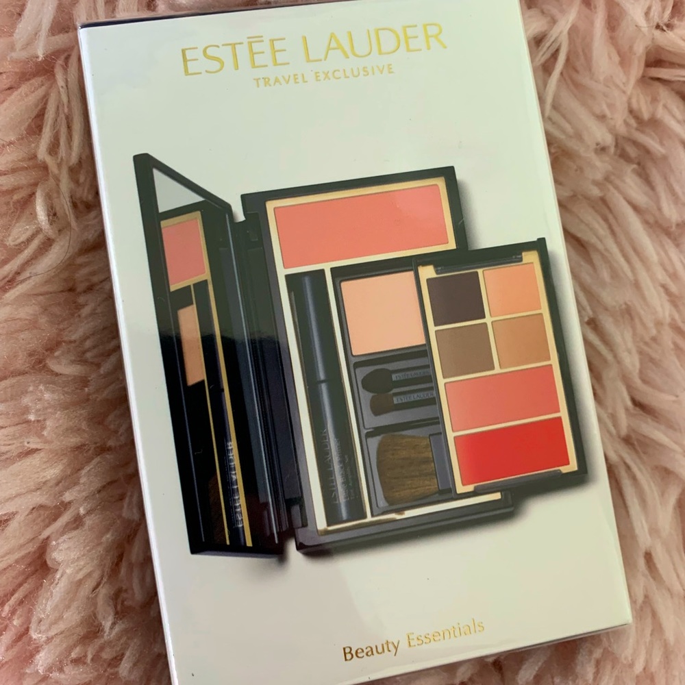 Estée Lauder travel exclusive beauty essentials